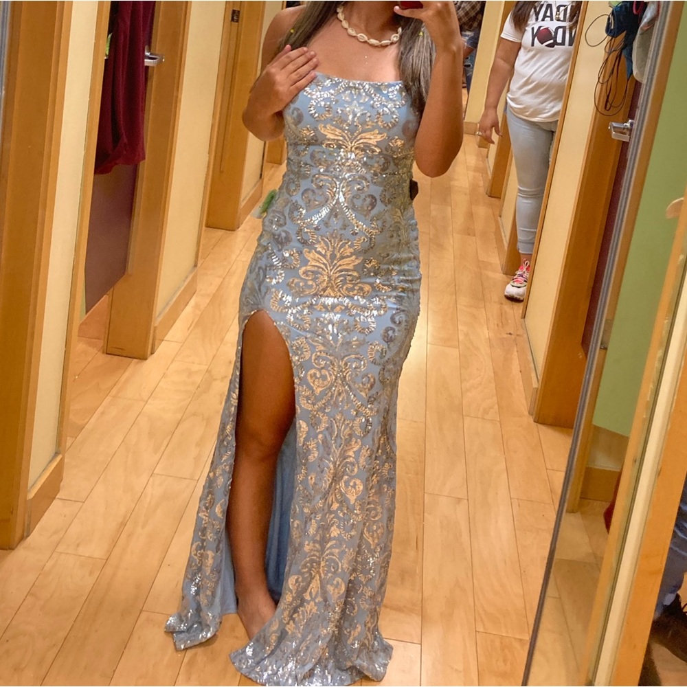 Only Used Once, In Great Condition. - image 5